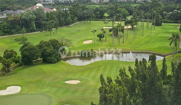 Apartment with Full Golf View.