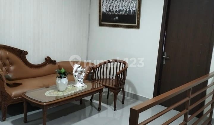 Rumah Semi Furnish Griyaloka Bsd. 5 Menit Ke Pasar Modern Dan Masjid