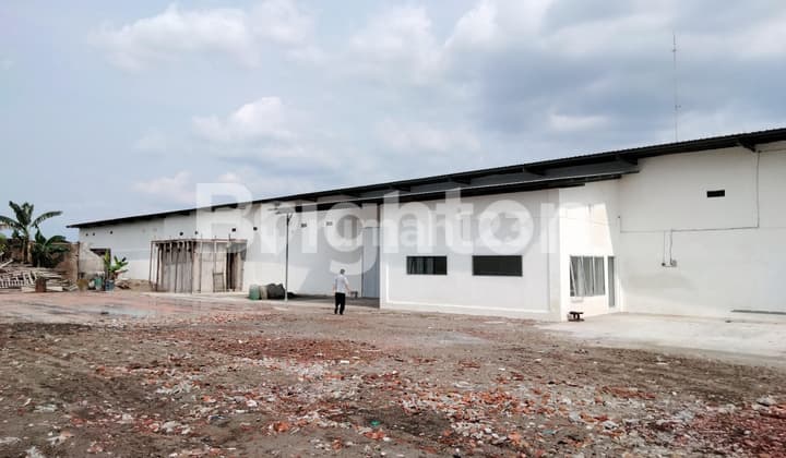 Barang Langka! Gudang Besar di Nol Jalan Provinsi Kota Kediri