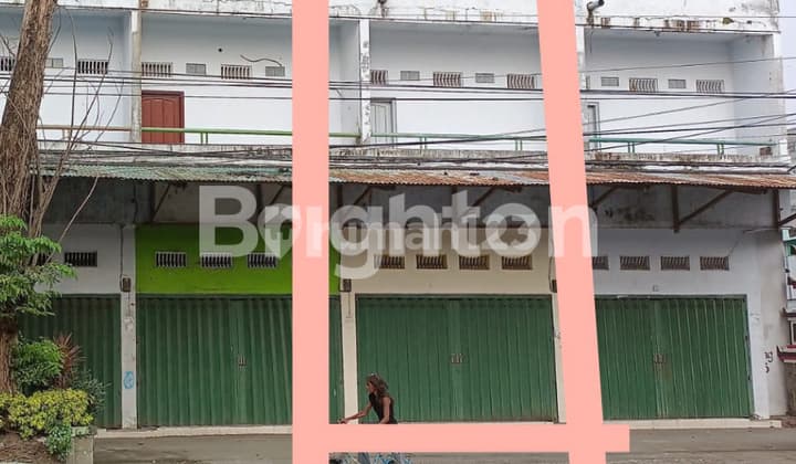 Very Strategic Shop House in the Center of Kediri City