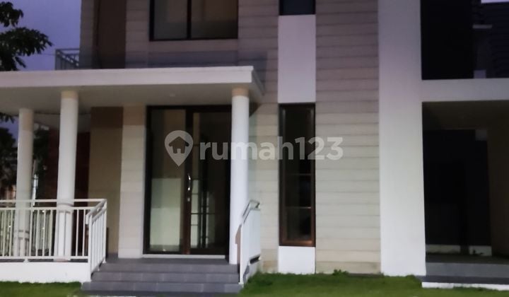 Rumah Mewah 2 Lantai Perumahan Adyna Residence