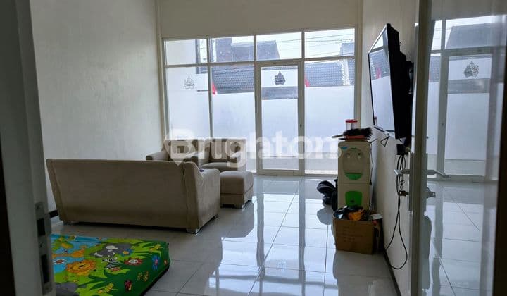 Rumah Mewah 2 Lantai Rasa Villa View Kota Malang