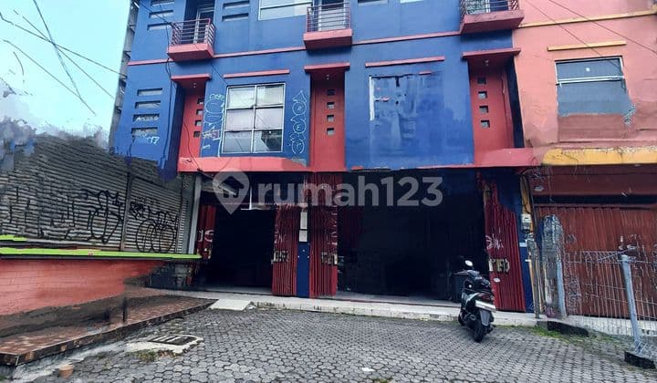 Ruko 4 Lantai Selangkah Ke Universitas Brawijaya & Poltek Suhat Malang