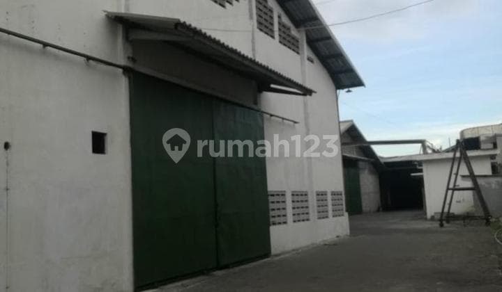 Gudang di Boboh Gresik