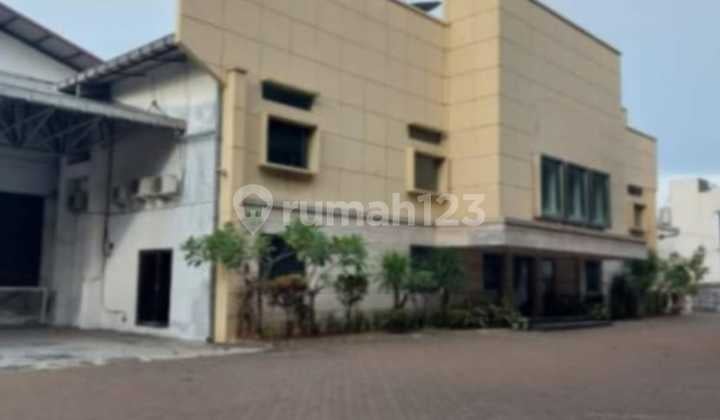 Gudang Strategis di Rungkut Surabaya