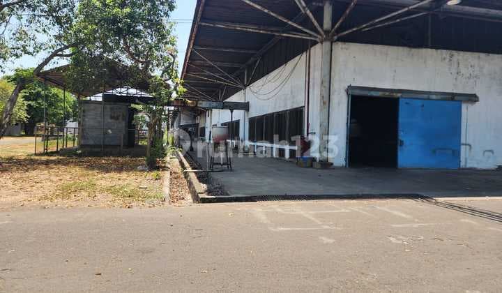 Gudang Eks Pabrik di By Pass Mojokerto