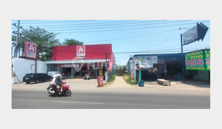 Tanah dan Bangunan Usaha di 0 Jalan Raya Hulaan, Gresik