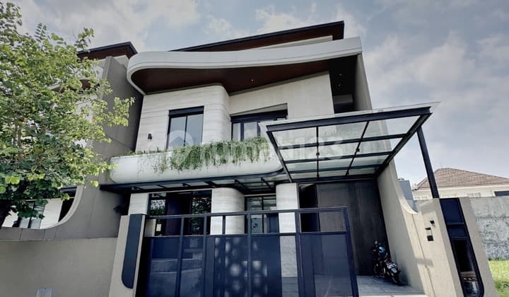 Rumah Baru Gress Full Furnish di Graha Family Surabaya