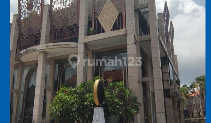 Ruko 3 Lantai Premium di Kuta, Badung – Bali Bagus Terawat