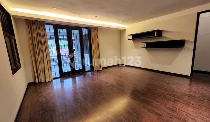 Rumah Mewah Murah Siap Huni di Sayap Hegarmanah Setiabudi Kota Bandung