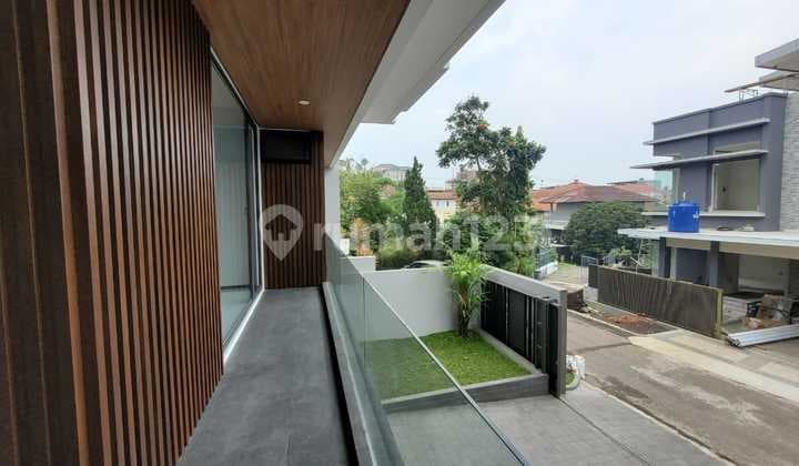 Jual Rumah Baru 3 Lantai Akses Mudah Dekat Tol Pasteur Bandung