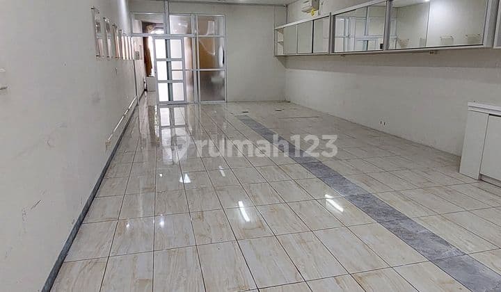 Ready-to-Use 2.5-Storey Shop House in Kota Baru Parahyangan, Bandung