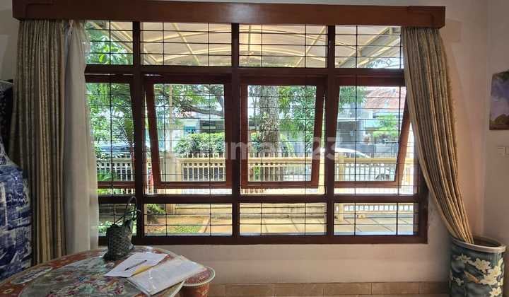 Rumah Strategis dan Terawat di Lokasi Premium Sayap Riau, Bandung