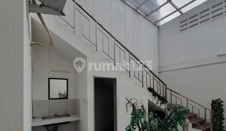 Ruko 3 Lantai Siap Pakai di Batununggal Indah Raya, Kota Bandung