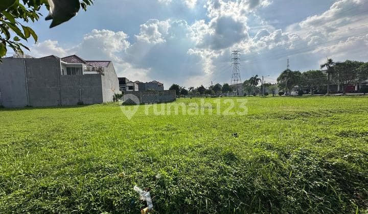 Exclusive Residential Land on Mainroad Batununggal Area