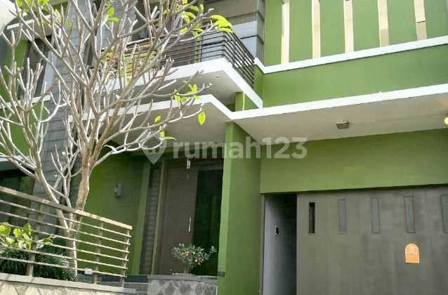 Rumah Luas Terawat di Kawasan Pondok Hijau Bandung