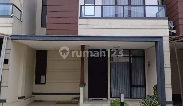 Rumah rapih kamar luas, cocok untuk keluarga muda