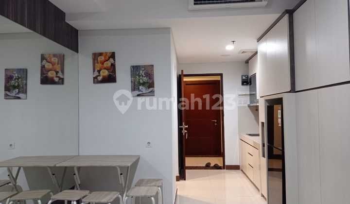 Apartemen rapi full furnished siap huni dekat dgn universitas binus & bunda mulia