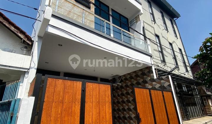 Rumah Minimalis Modern Di Tebet Shm Bebas Banjirm