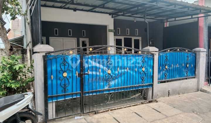 Rumah Bagus SHM di Bintara Bebas Banjir