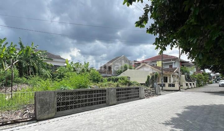 Area Seturan Babarsari Dijual Tanah SHM 324 M2 Dekat J Walk Mall