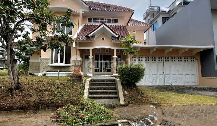 Cheap Hook House Ready to Live in Great Merapi View Kaliurang