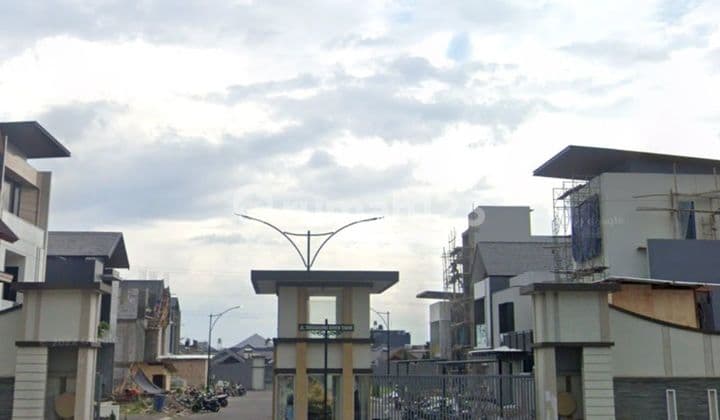 Tanah Singgasana Kotak Cluster