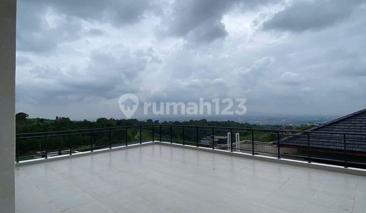 Rumah Resort Dago Pakar View Bandung 360