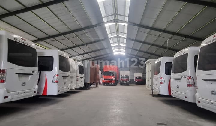 Jual Gudang Mainroad Kopo 2 Arah 2Km Tol Kopo Cocok untuk Gudang, Bengkel, Klinik, Jasa Paket, Dll