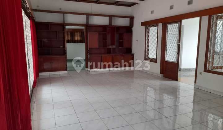 Rumah Mainroad Wastukencana Terawat Siap Huni Bukan Heritage