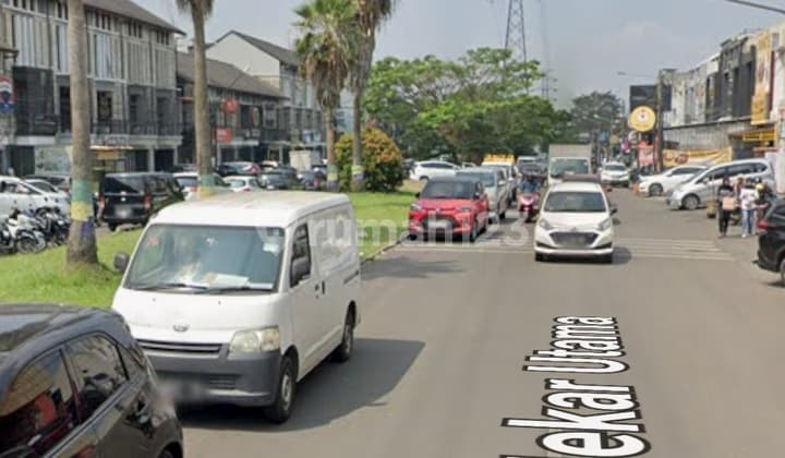 Cafe Ternama Mekar Wangi Sedang Berjalan