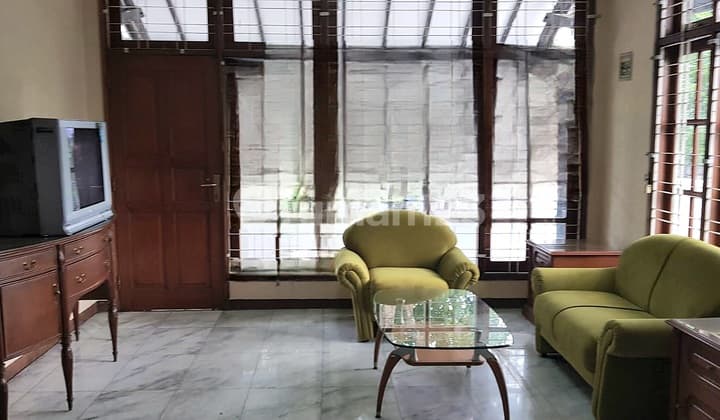 Rumah Mainroad Jl Gurame Samping Kafekota Sayap Karapitan