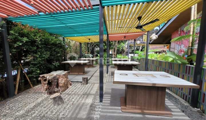 Ruang Usaha Strategis di Mainroad Ciumbuleuit Bandung – Parkir Luas, Sudah Renovasi, Cocok untuk Bisnis!