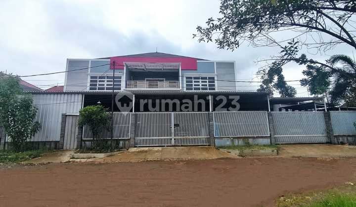 Gudang Strategis di Sumber Sari, Holis, Caringin Bandung