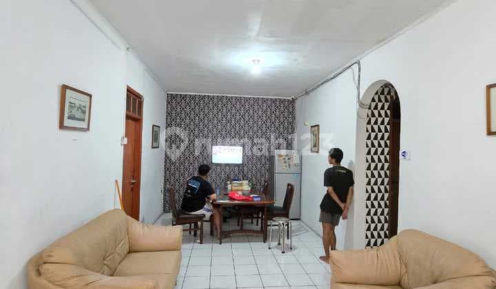 For Sale, Active Boarding House on Jl Kembar, Sayap Bkr Bandung