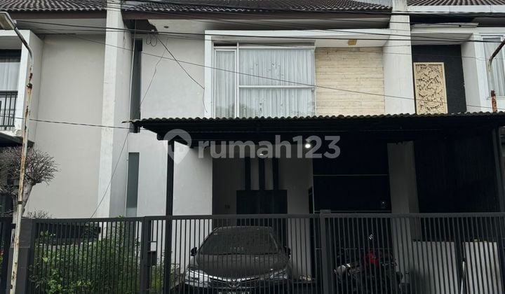 Dijual Rumah Nyaman Terawat 2 Lantai di Batununggal, Bandung