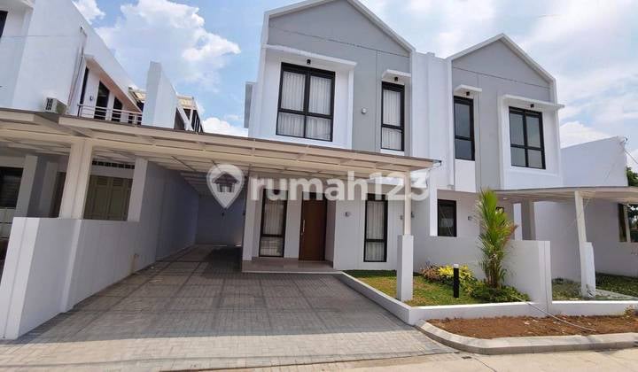 Rumah Baru Minimalis Modern 2 Lantai, Lokasi Strategis di Batununggal, Bandung
