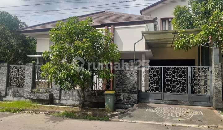 Hunian Bagus 2 Lantai Posisi Hook Taman Graha Asri