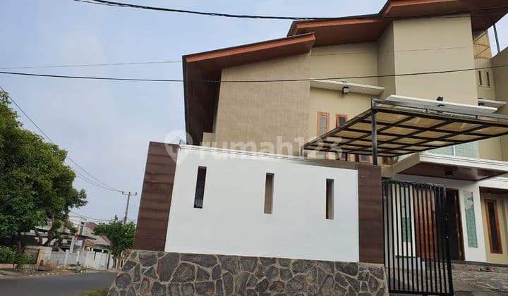 Hunian Bagus Hook Palm Hills Estate Bebas Banjir