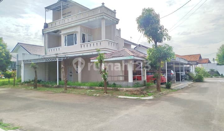 Hunian Hook Komplek Elit Serang City Dekat Alun Alun