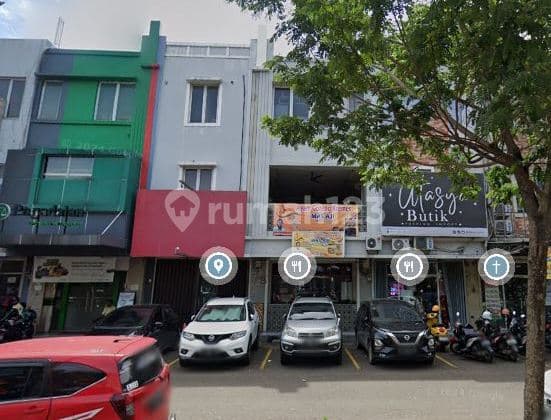 Hadap Jalan Ruko Modern Town Market Modernland, Kota Tangerang