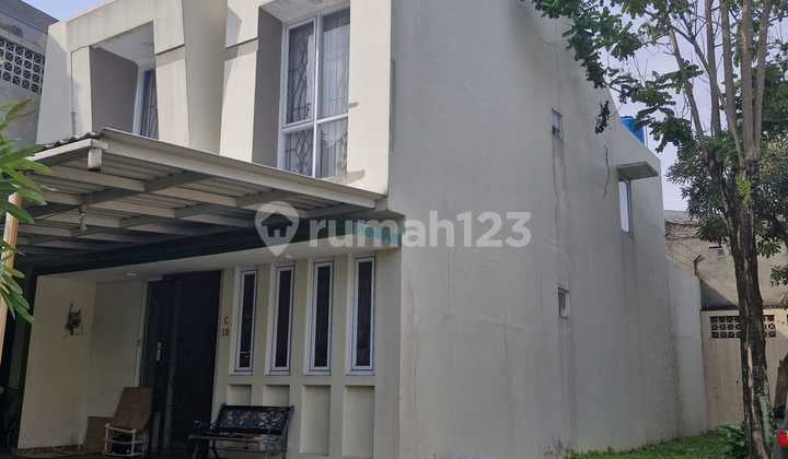 Rumah Hoek Cluster Oleaster, Gading Serpong. Dekat Mal Summarecon