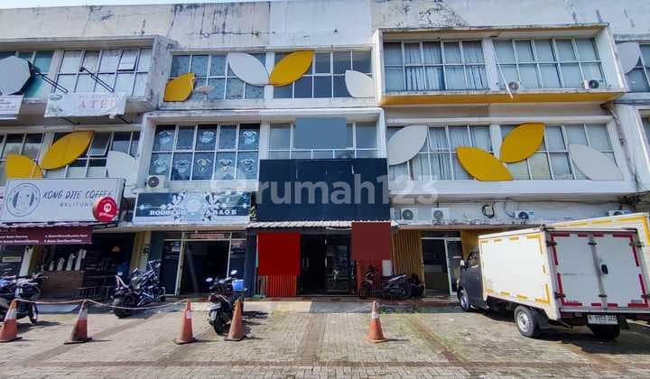 Gadget Paramount Shop House Gading Serpong. Near Paramount Market.