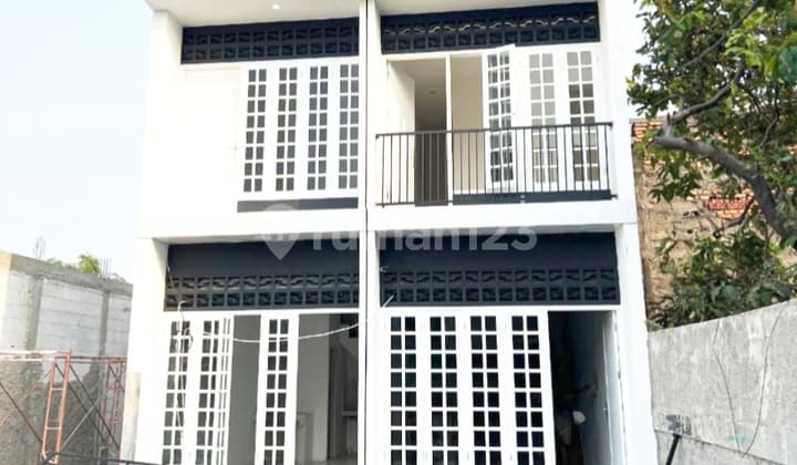 Rumah 2 Lantai Murah Di Condet, Cuma 360 Juta All In
