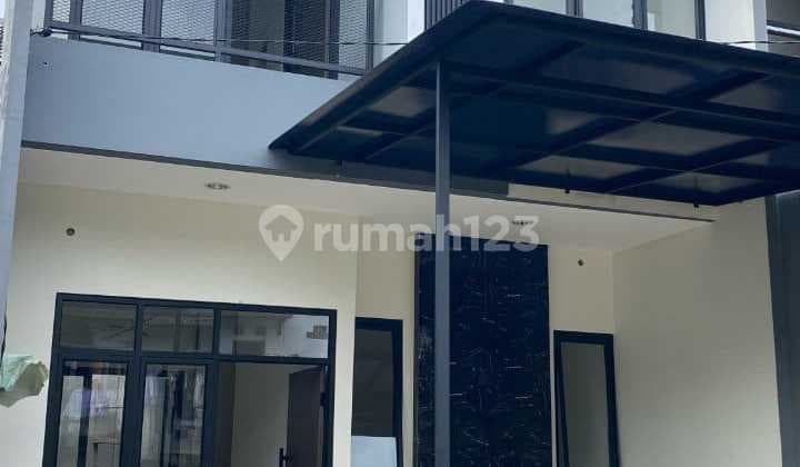 Hunian 2 Lantai Modern Minimalis Di Ciracas, Jakarta Timur