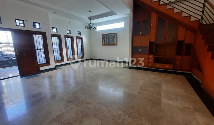 Rumah Bagus Full Jati Di Batununggal