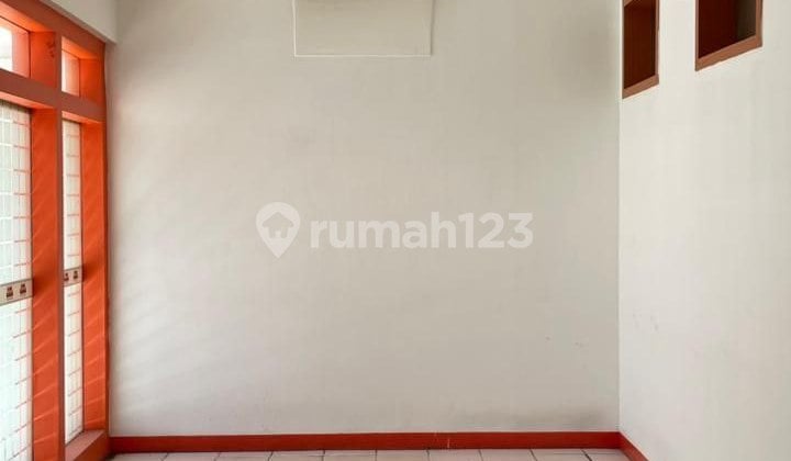 Bkr Ex Office Main Road for Rent