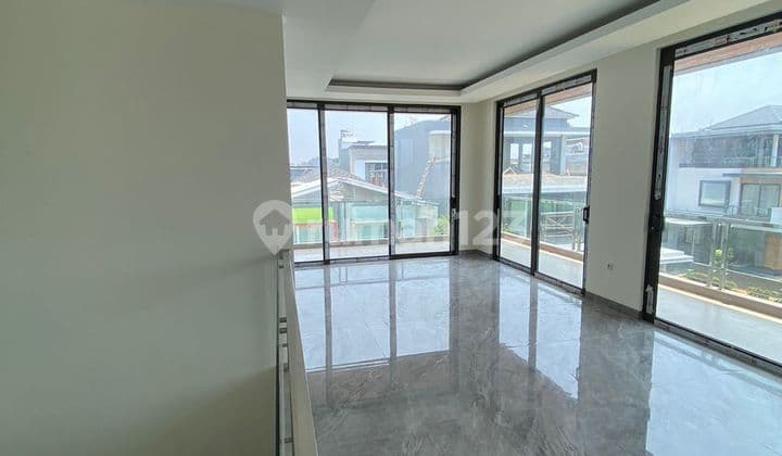 MINIMALIST NEW HOUSE in CITRA GARDEN 6 SHM 3 Floors