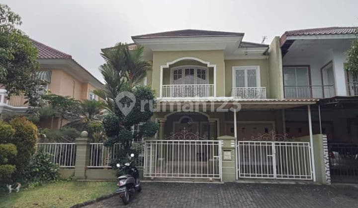 For sale, ready-to-occupy 2-story house in Second Boulevard, Legenda Wisata Cibubur.