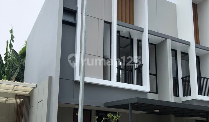 Rumah Baru - Kota Wisata